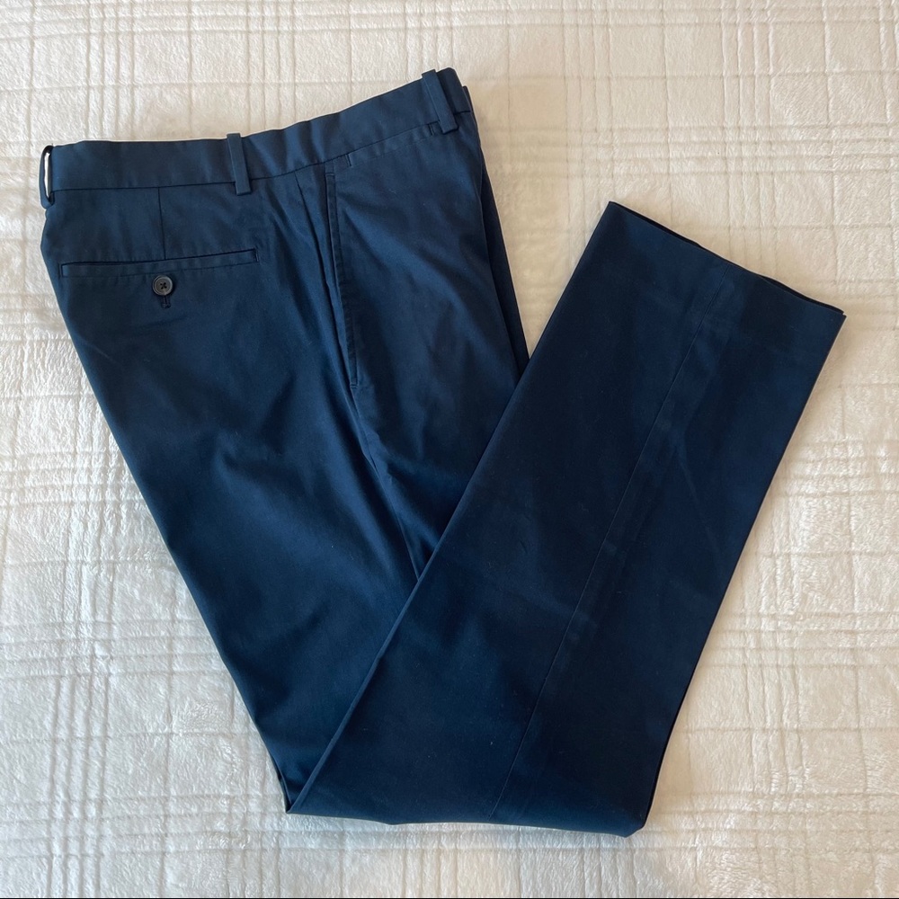 Theory Men Dress Pants. Navy